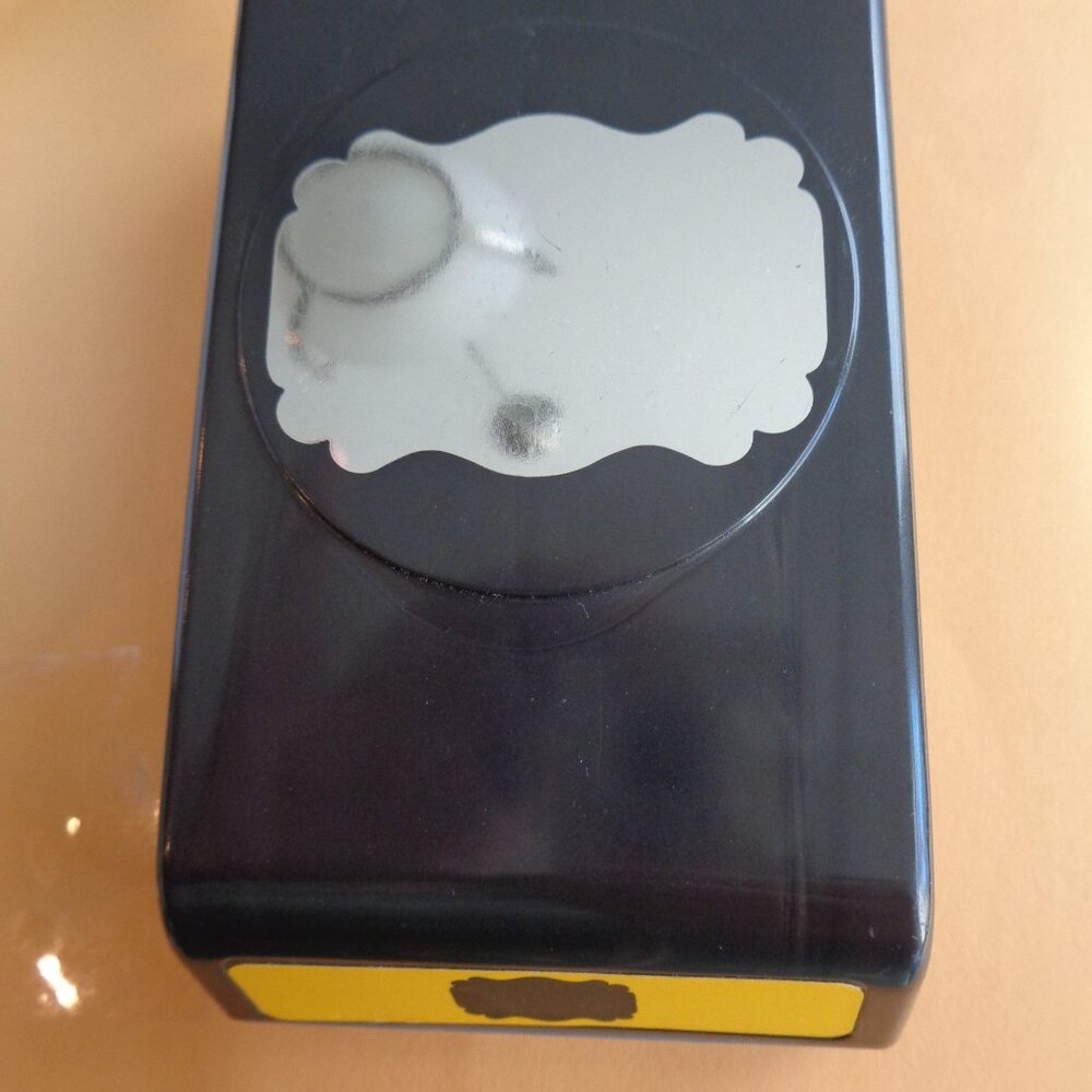 EK Success Paper Punch Fancy Label